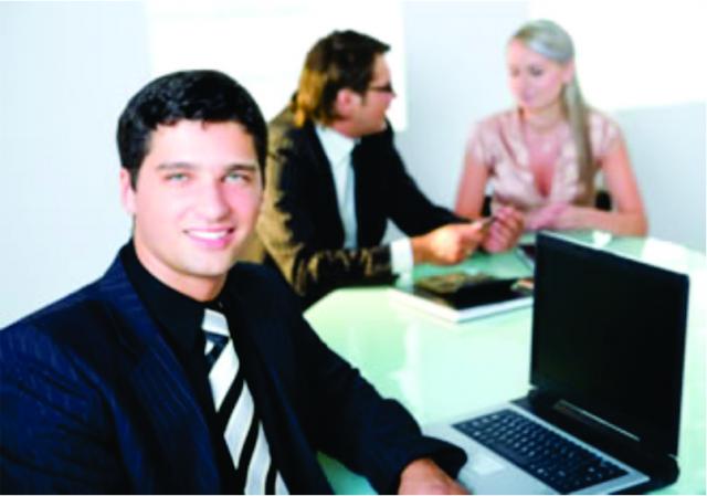 empleo-computadora-joven_2.jpg